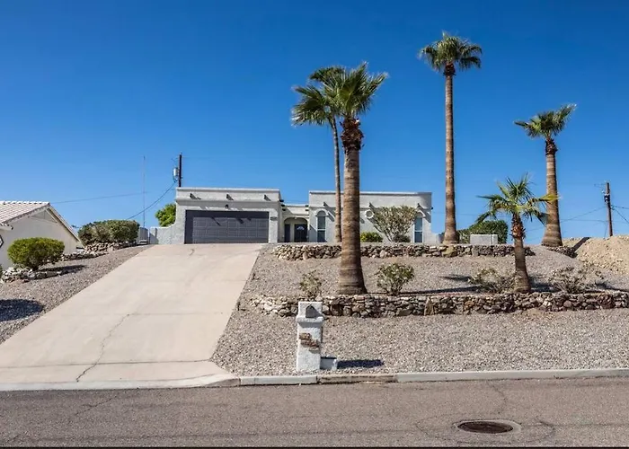 Peaceful Desert Amazing View, Pool, Hébergement de vacances Lake Havasu City